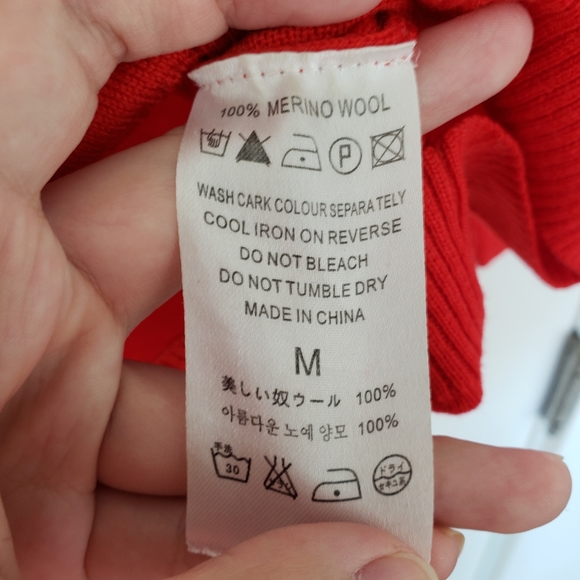 100% Merino Wool Red Sweater Pullover EUC - Picture 5 of 5
